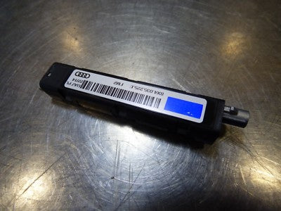 Audi A1 8X Antennenverstärker Radio 8X4035225E / 8X4 035 225 E blau gebraucht - original