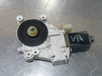 VW CRAFTER MERCEDES SPRINTER W906 Fensterhebermotor A0068205542 vorne rechts