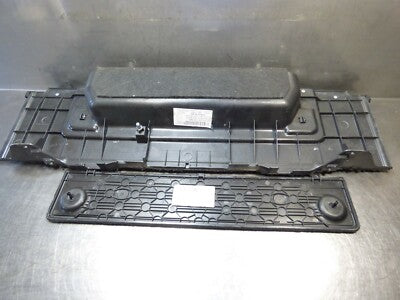 Porsche Panamera 970 Hinter Kofferraum Schlossabdeckung  97055125104 97055165100