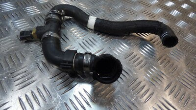 Alfa Romeo Stelvio Q4 2.2 Diesel 2021 Kühlwasserschläuch schlauch  mit sensor