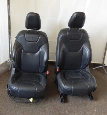 Jeep KL Leder Sitze vorne links und rechts Innenausstattung ORIGINAL gebraucht - Cherokee