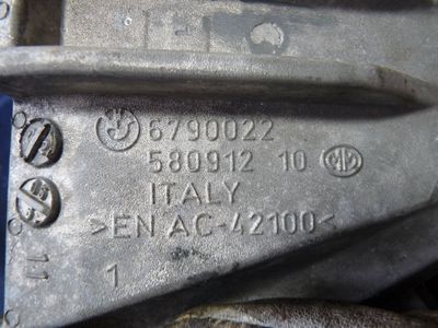 BMW X6 xDrive 30D Motor Halterung 580910 10 / ORIGINAL gebraucht - 6790022