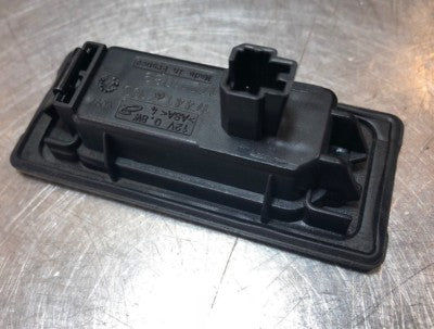 Audi A3 8V LED Kennzeichenleuchte 5NA943021 A4 A5 A6 ORIGINAL gebraucht - Kennzeichenleuchten
