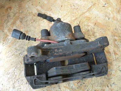 VW PASSAT 3C Bremssattel vorne rechts 581DE