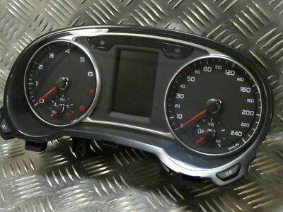 AUDI A1 8X Tacho Kombiinstrument FIS Benziner 8X0920930G Speedometer
