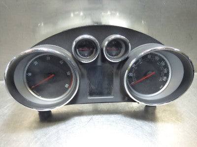 VAUXHAL Opel Astra J 1.7 CDTI Speedometer Clock Instrument Cluster 13355676