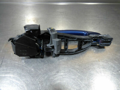 FORD FOCUS MK2 DRIVER SIDE DOOR HANDLE & BRACKET IN BLUE 2010