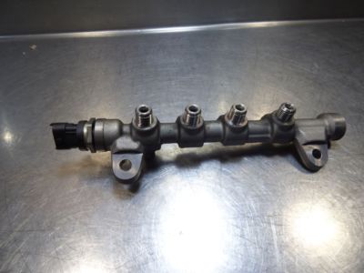 Opel Insignia  2.0 CDTI Einspritzleiste mit Drucksensor  55576177 / 0 281 006158