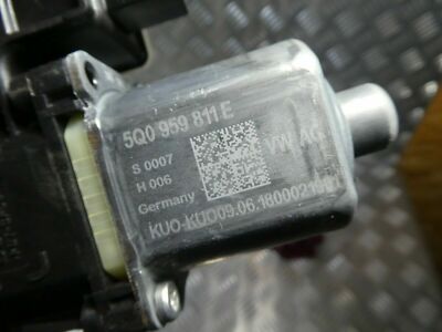 Skoda Octavia 3 5E 5E5 2018 hinten links 5Q0959811E ORIGINAL gebraucht - Fensterhebermotor