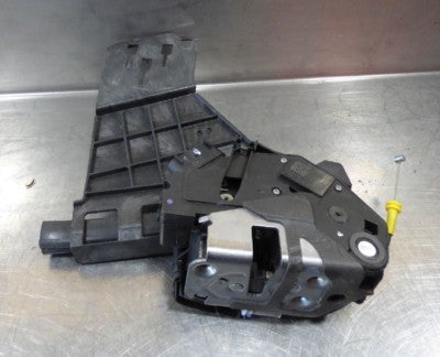 Ford Fiesta VI (MK7) Bj:2010 Türschloss hinten rechts  8A6A-A26412-BF