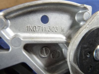 VW GOLF 5 1.9 TDI BXE 1K0711303M / 1K0 711 303 M ORIGINAL gebraucht - Handbremshebel
