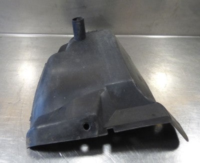 Porsche Boxster 986 2.7 Radhausschalle hinten links 98650457300