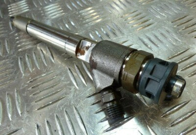 Original Jeep Grand Cherokee WK2 3.0 CRD EXF Injektor Einspritzdüse 0445110523