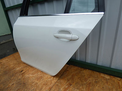 BMW 5er E61 Kombi Tür Hinten Links 1A zustand ohne Delle 2011