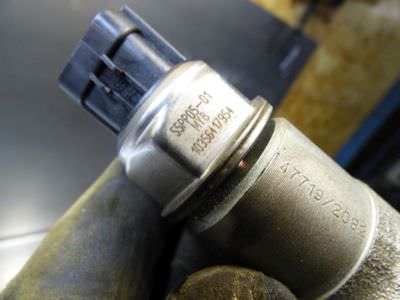 Opel Astra J 1.7 CDTI ORIGINAL gebraucht -   Verteilerrohr mit Sensor