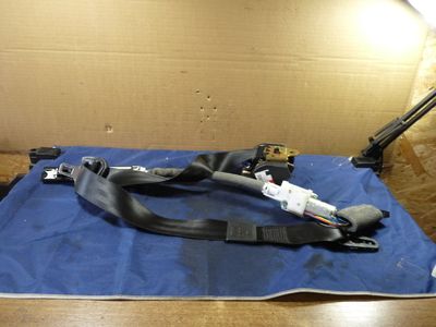 Audi A8 3.0 TDI V6 Quattro Sicherheitsgurt vorne links mit Stellmotor 4E2857705