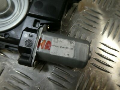 Opel Astra K 2017 El. Fensterhebermotor Hinten Rechts -100 C07521-102 ORIGINAL gebraucht - C46110