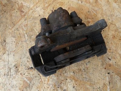 VW PASSAT 3C Bremssattel vorne rechts 582VL