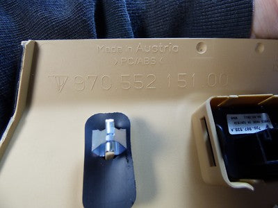 Porsche PANAMERA 970 Abdeckung Armaturenbrett mitte 97055215100 Beige + Sensor
