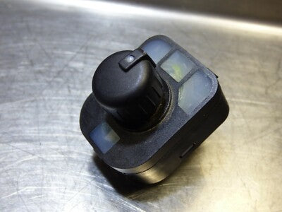 AUDI Q3 8U Spiegelverstellung für Komfortsysteme 8U0959565A ORIGINAL gebraucht - Schalter