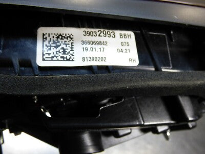 OPEL ASTRA K Limo 5 türer Rückleucht innen Heckklappenleuchte rechts 39032993