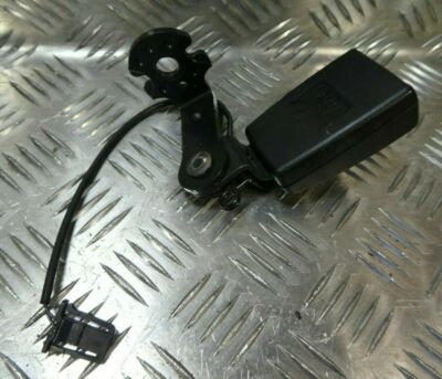 AUDI A1 8X Gurtschloss hinten 8X0857739C Links = Rechts gebraucht - Original