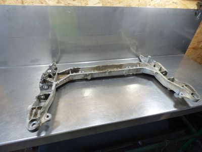 Porsche Boxster 986 2.7 Achsträger vorne 99634110115 / 996.341.101.15