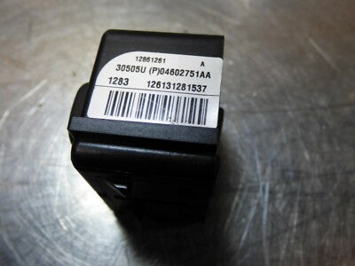Jeep Grand Cherokee IV WK2 Schalter Öffner für Heckklappe 04602751AA