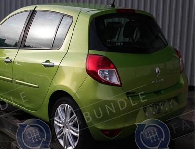 Renault Clio III 3 2008 gebraucht - 2012 original PDC Stoßstange hinten ohne Anbauteile