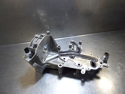 Opel Insignia 2.0 CDTI B20DTH  Hochdruckpumpe Ölfiltergehause Halter Konsol