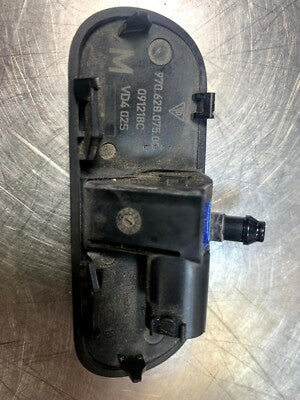 Porsche Panamera 970 Scheibenwaschdüse Waschwasserdüse Düse mitten 97062807500 -
