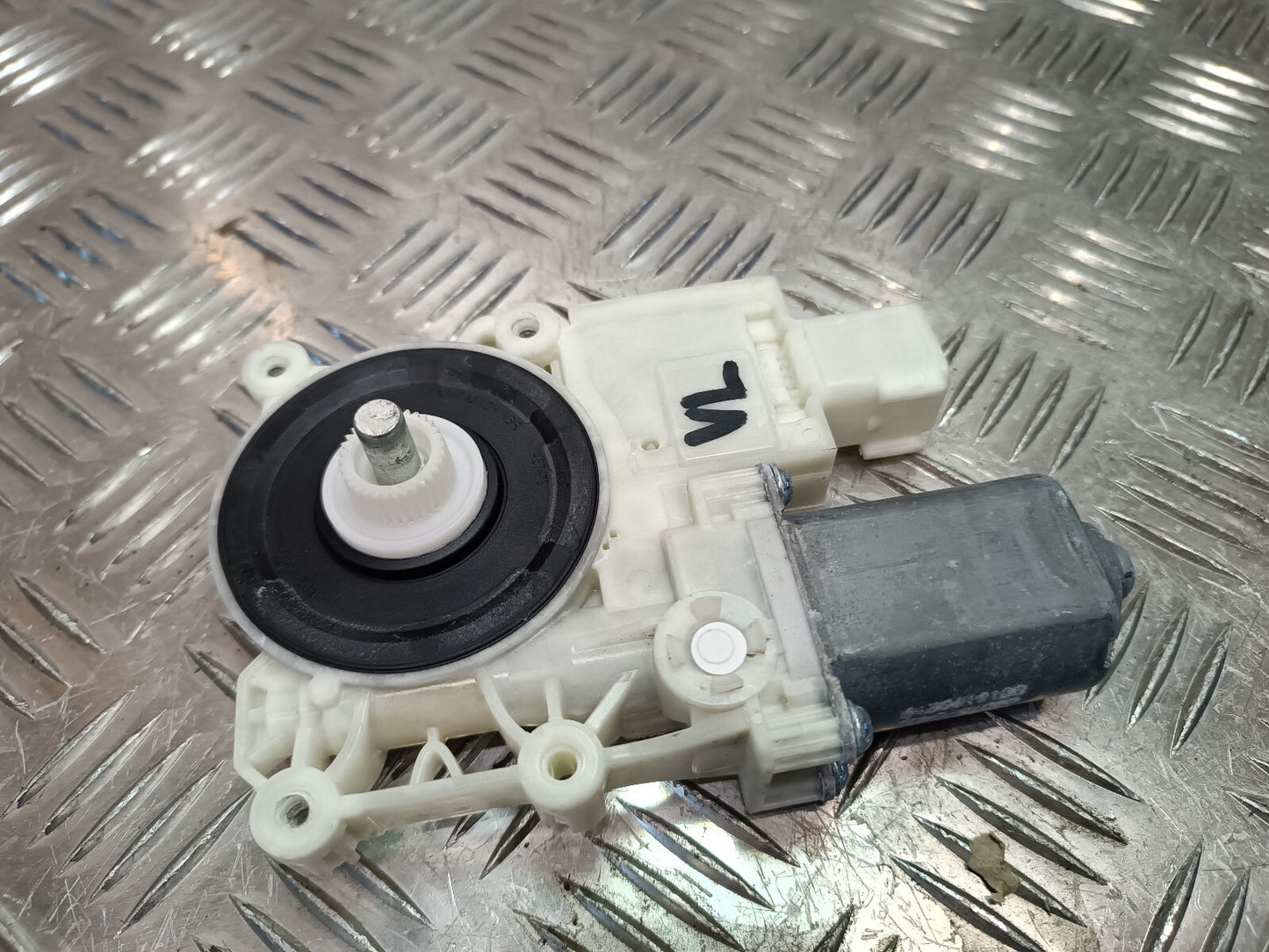 OPEL ASTRA K 1.0 TURBO 12V Original Fensterhebermotor -100 Vorne Links gebraucht - C86120