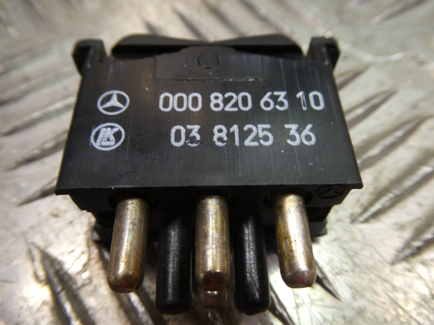 Mercedes-Benz W126 C126 SEC Schalter Schiebedach ORIGINAL gebraucht - 0008206310