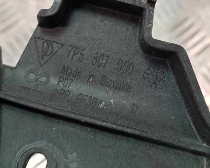 Porsche Cayenne S 92A Stoßstange Halter Vorne Rechts ORIGINAL gebraucht - 7P5807050