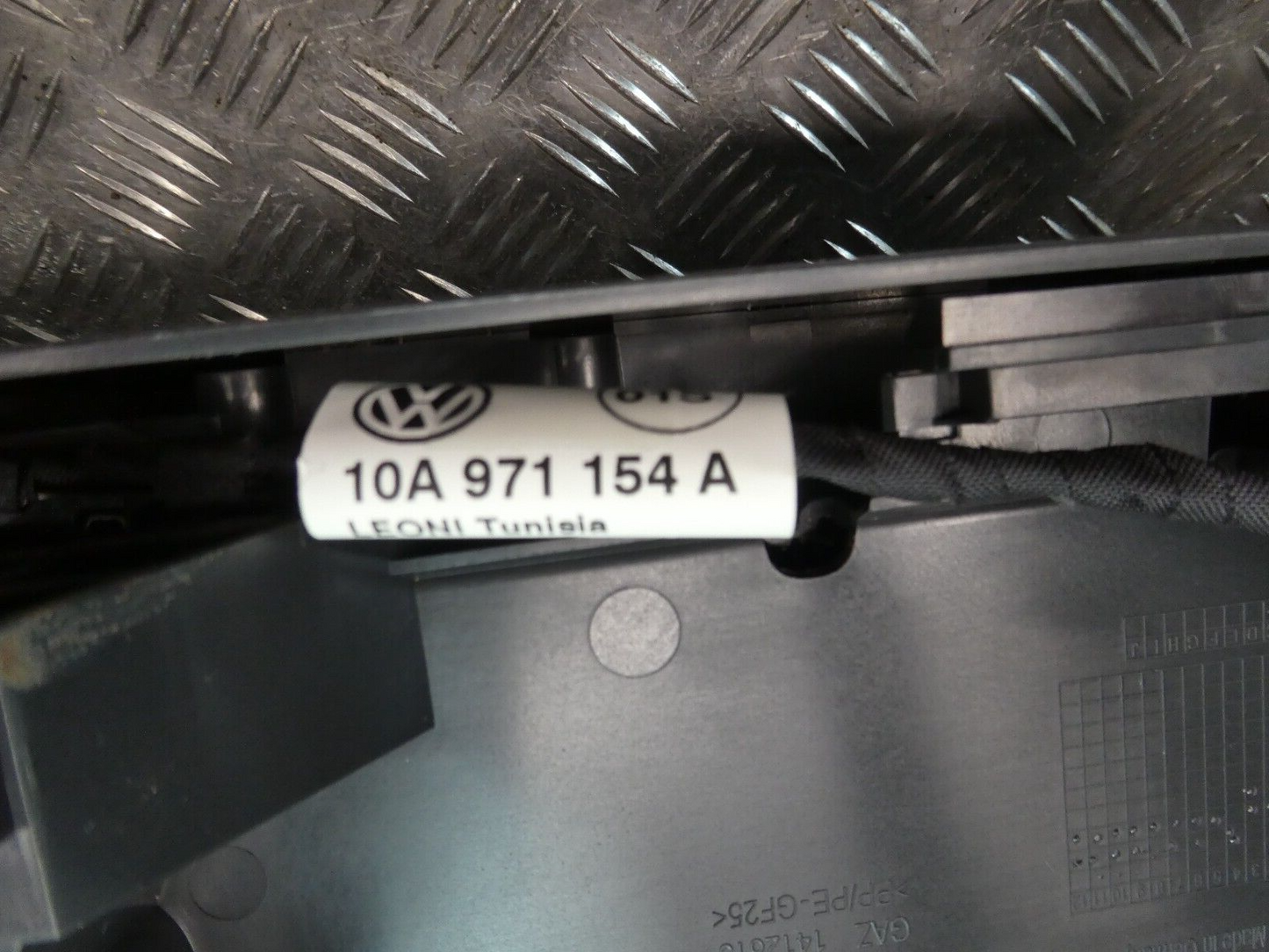 ID3 ID.3 Mittelkonsole Konsolle mit USB anschluss ORIGINAL gebraucht - Volkswagen