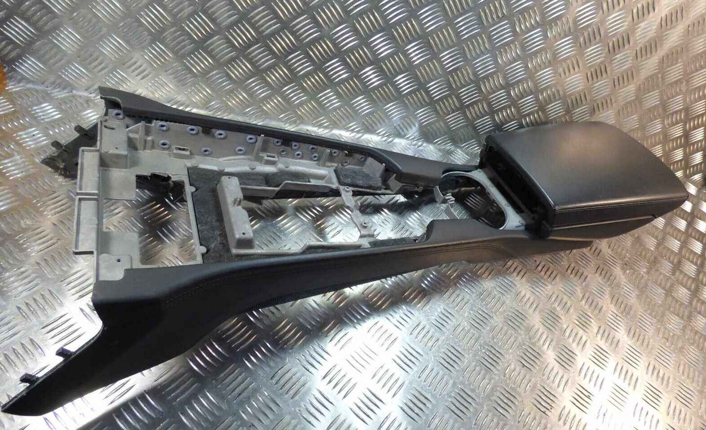 Porsche Panamera 970 Armlehne Mittelkonsole Vorne Schwarz Leder A11 ORIGINAL gebraucht - 97055311100