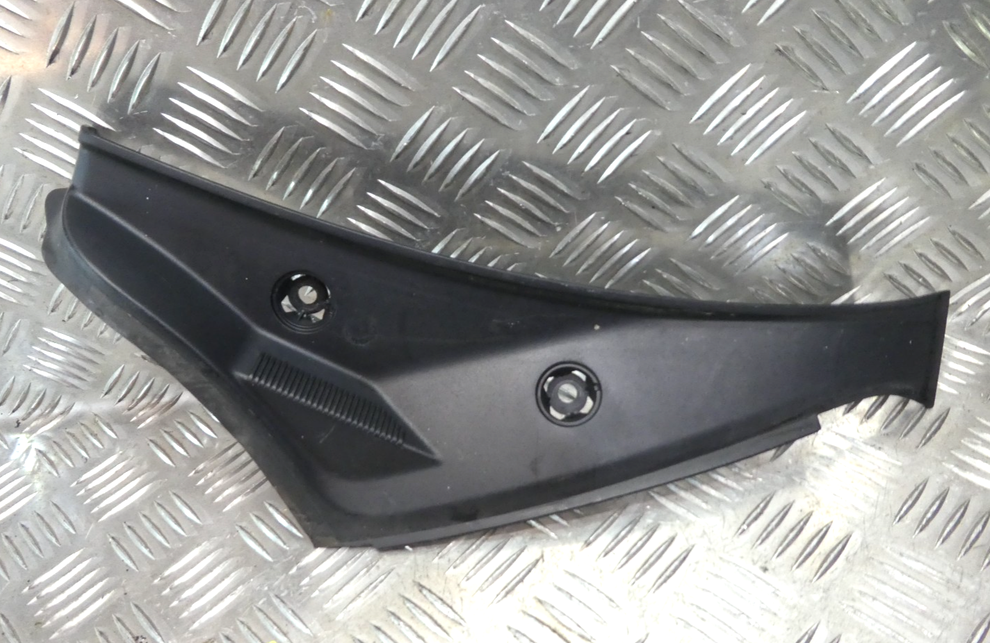 Porsche Panamera 3.0 E-Hybrid Abdeckung Heckklappe links ORIGINAL gebraucht - 97051288106