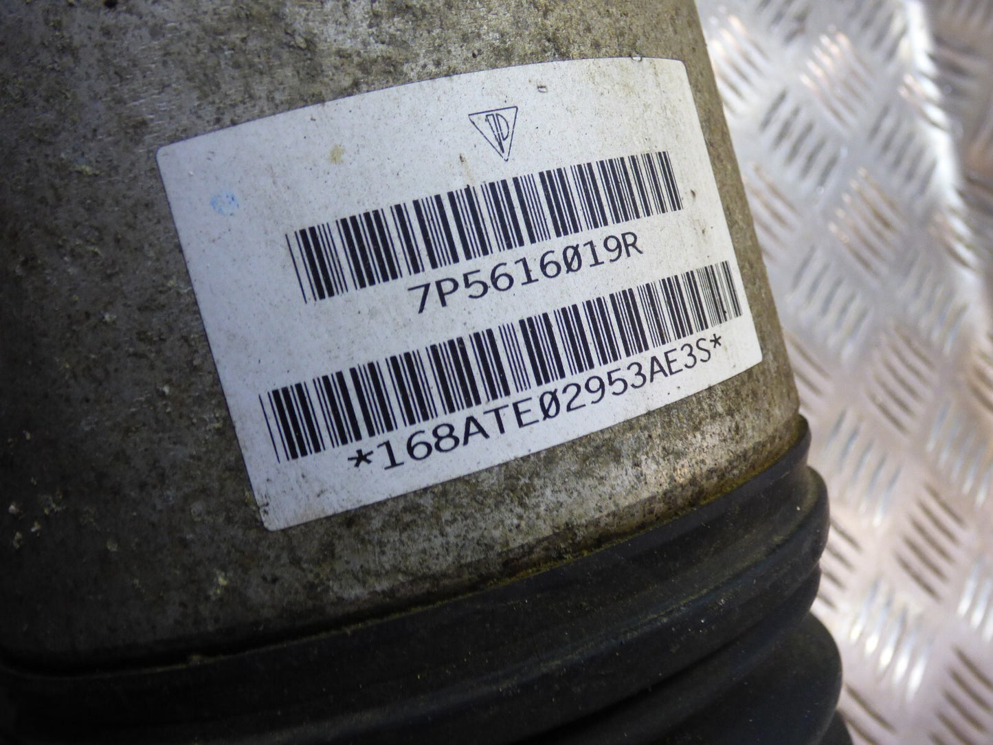 Porsche Cayenne 92A Stoßdämpfer hinten links 7P5616019R 7P5616503A ORIGINAL gebraucht - Luftfahrwerk