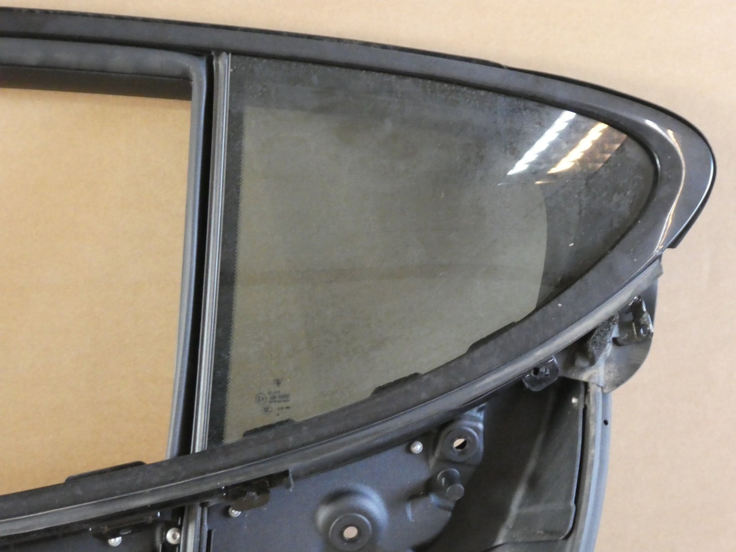 Porsche 970 Facelift 2015 Türrahmen Tür Fensterheber Hinten Links ORIGINAL gebraucht - Panamera