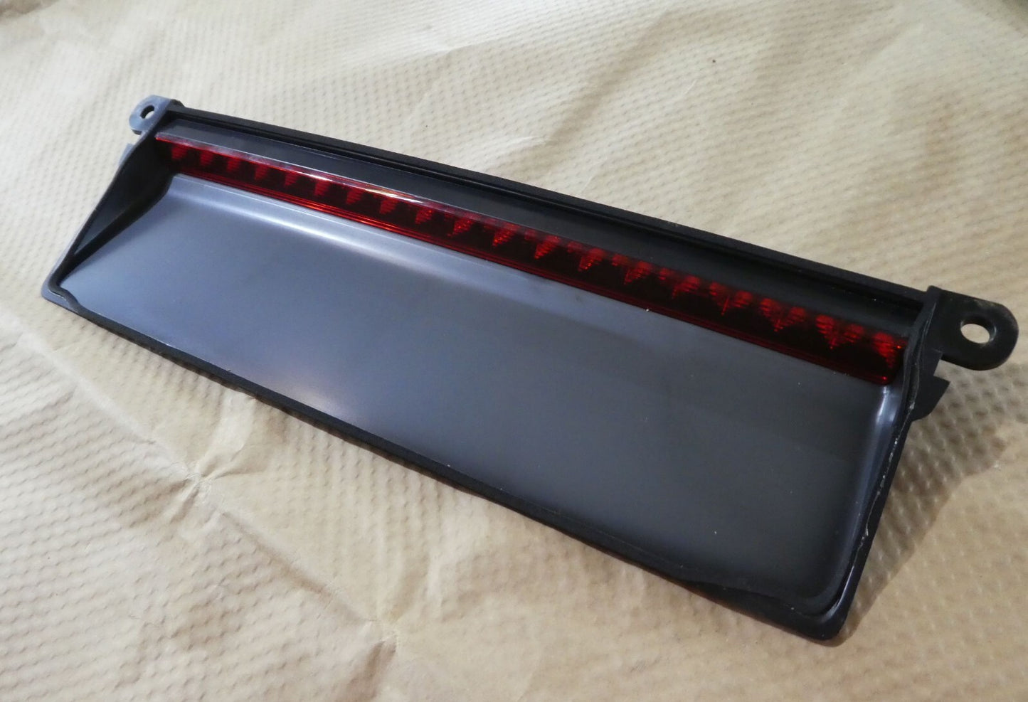 Porsche Panamer 970 Zusatzbremsleuchte 3. Bremsleuchte ORIGINAL gebraucht - - 97063105003