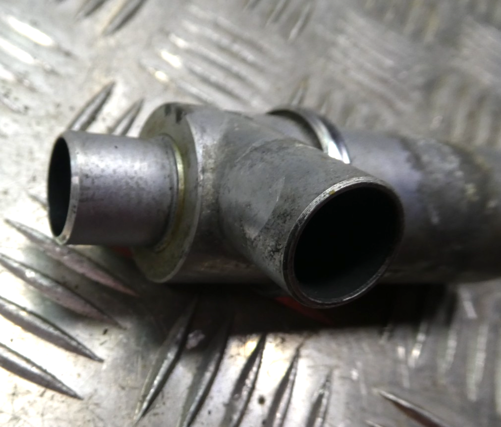 Original Mercedes-Benz W126 C126 Leerlaufregler Leerlaufregelventil gebraucht - 0001411225