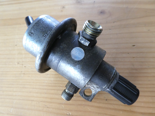 Mercedes-Benz C126 W126 Membrandämpfer Druckregler K-Jetronic BOSCH ORIGINAL gebraucht - 0438161013