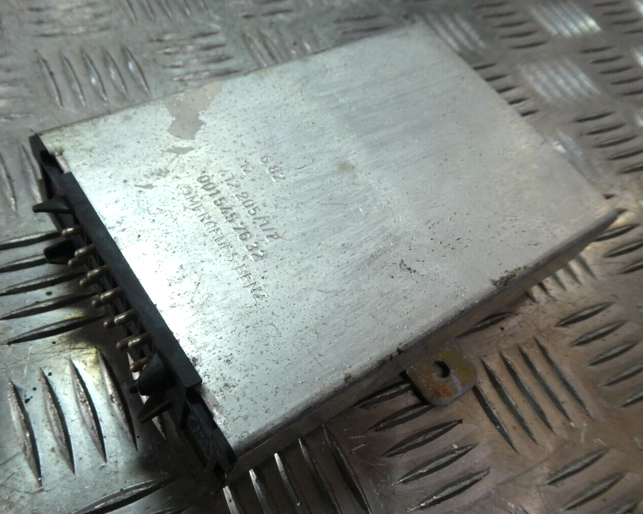 Mercedes-Benz C126 W126 W107 Tempomat steuergerät ORIGINAL gebraucht - 0015457632