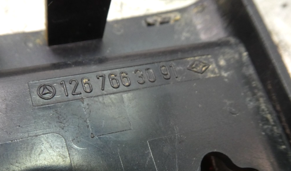 Mercedes-Benz W126 Abdeckung Türverkleidung rechte elektrische Sitzverstellung