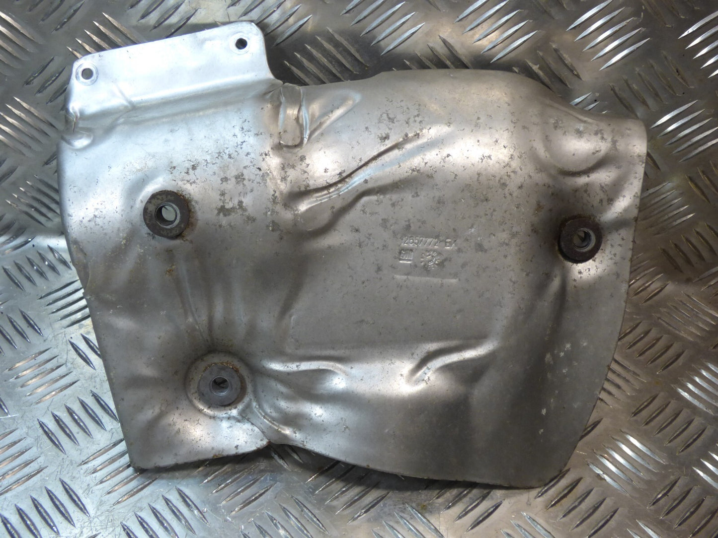 OPEL ASTRA K 1.4 Turbo Hitzeschutzplatte Hitzeschild GM ORIGINAL gebraucht - 12657772