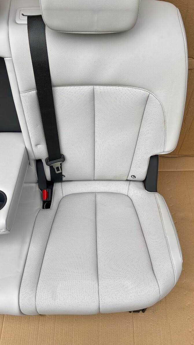 HYUNDAI IONIQ 5 Leder Sitze Hinten Links Weiß Ausstattung wie NEU ORIGINAL gebraucht - reichhaltigste