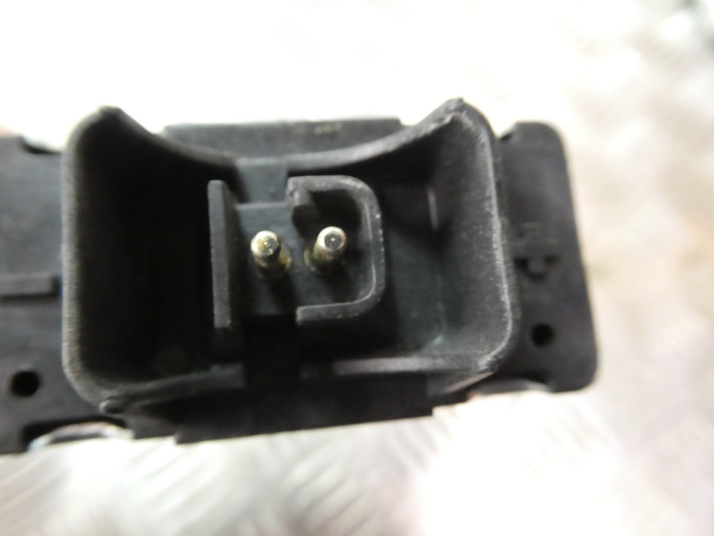 Mercedes-Benz C126 W126 Relais Sicherheitsgurt _ 0285100014 ORIGINAL gebraucht - 0008210262