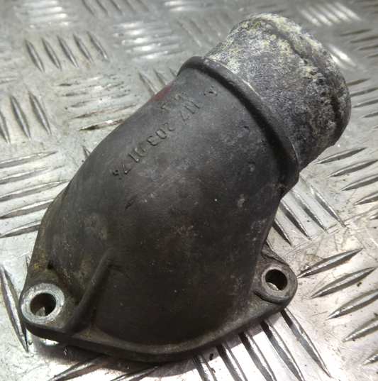 Mercedes-Benz W126 C126 W126 Thermostatgehäuse ORIGINAL gebraucht - 1172030174