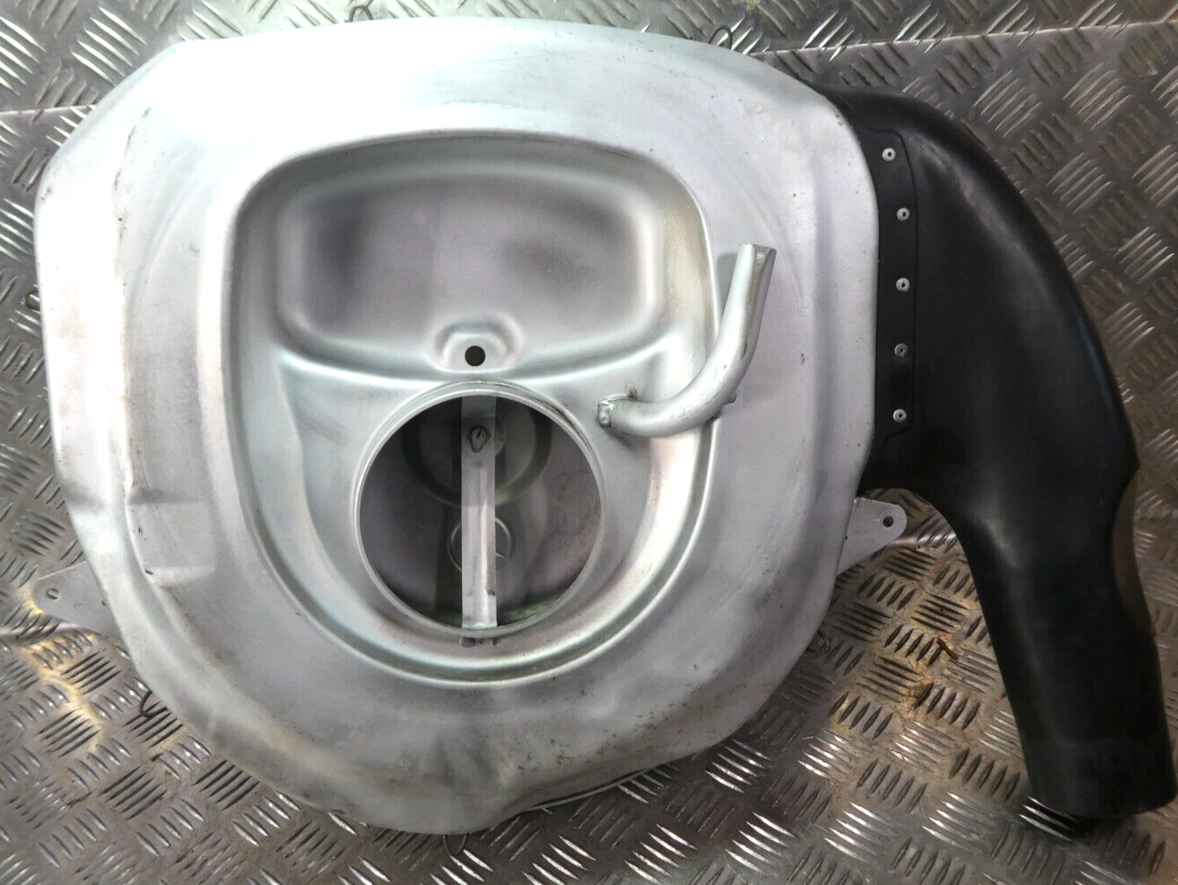 Mercedes C126 W126 Luftfilterkasten Filterkasten Aluminium 4517485186 ORIGINAL gebraucht - 0110949902