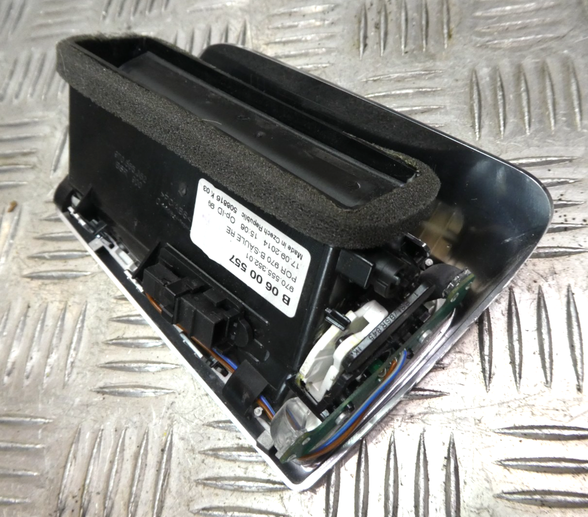 Porsche Panamera S 970 Luftdüse B-Säule rechts ORIGINAL gebraucht - 97055535201